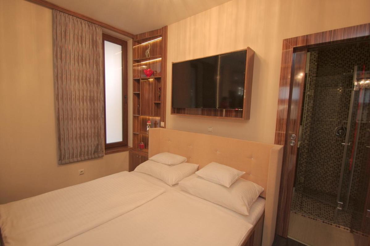 Hotel Vadaszkuert Superior Szekesfehervar Ngoại thất bức ảnh