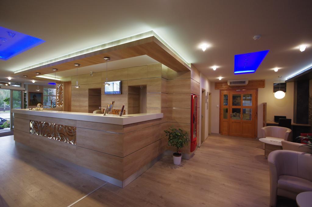 Hotel Vadaszkuert Superior Szekesfehervar Ngoại thất bức ảnh